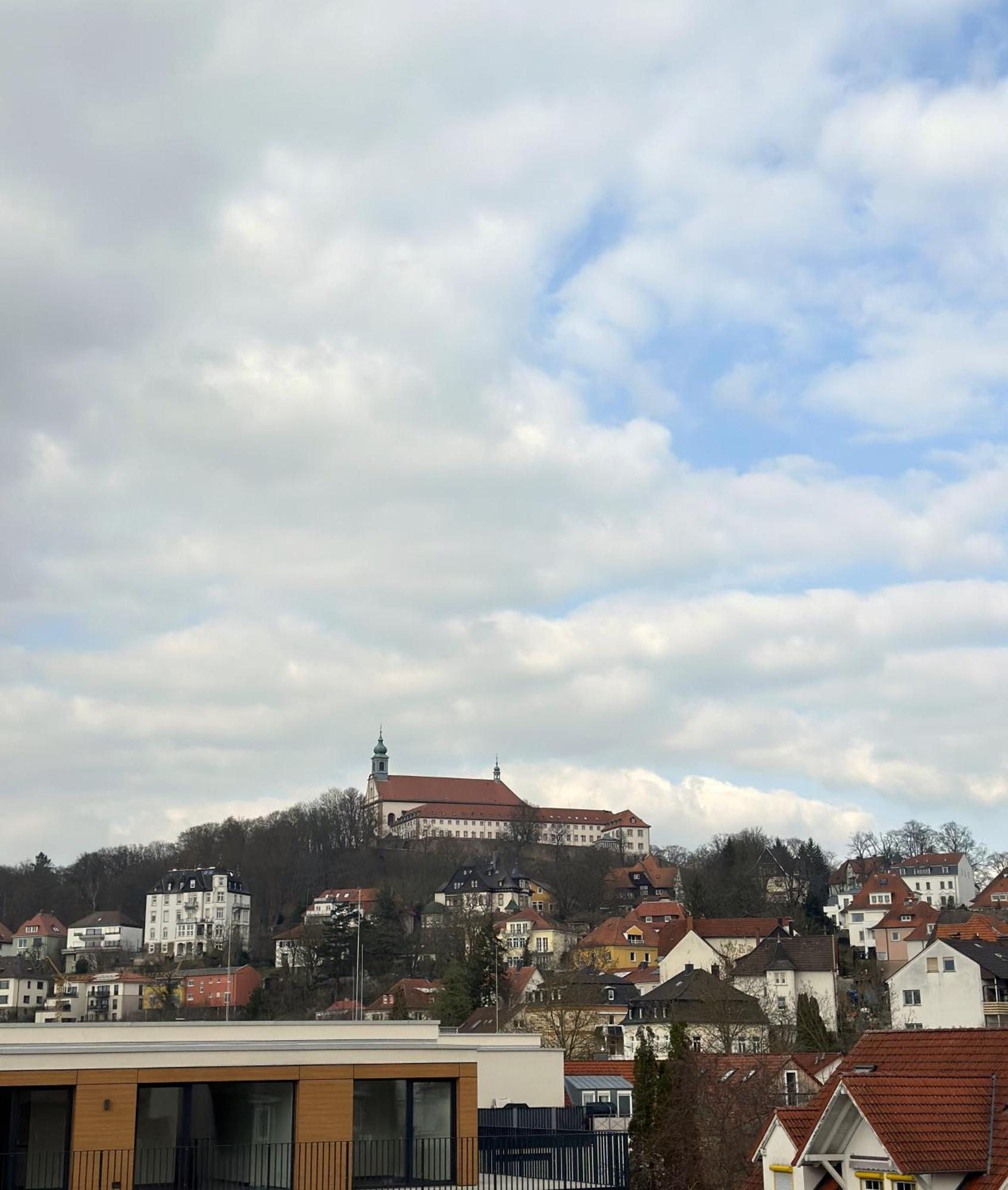 Dom Apartment III - Modern & Zentral Mit Kostenfreiem Parkplatz ฟุลดา ภายนอก รูปภาพ